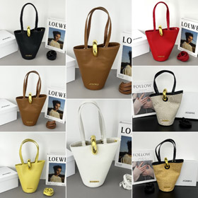 Jacquemus asymmetrische Handtasche mit Goldschnalle-5820  