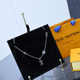 Louis Vuitton LV Runde Blumen Brief Anhänger Halskette-3633