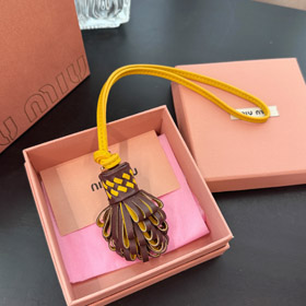 MIUMIU Leder Quaste Blumen Tasche Lanyard Anhänger-3668