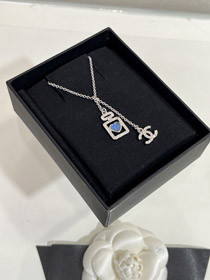 Chanel blaues Herz Silber Voll Diamant Doppel C Parfümflasche Halskette-3750